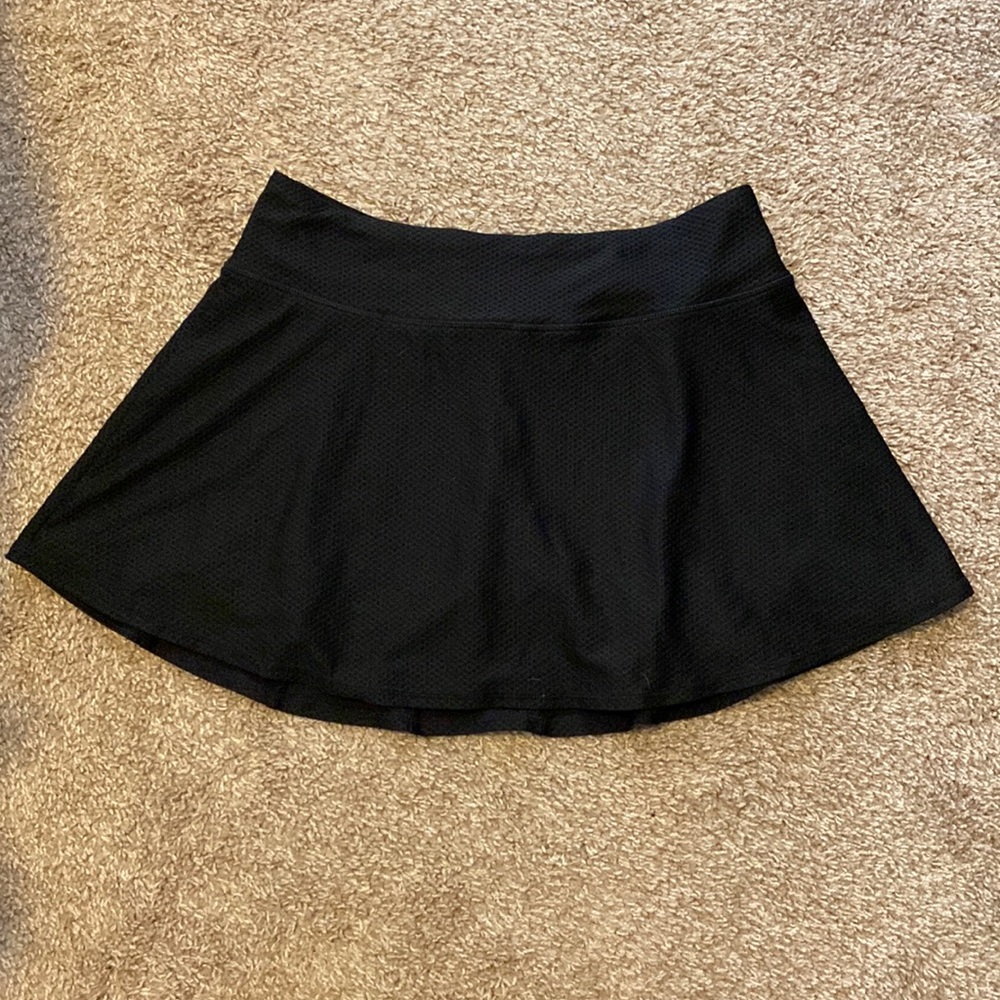 Black Skort